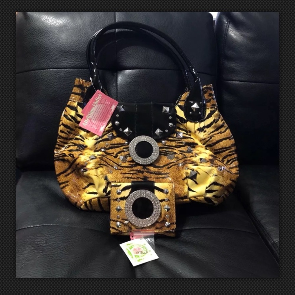 $SOLD$Charm & Luck Tiger purse & matching wallet